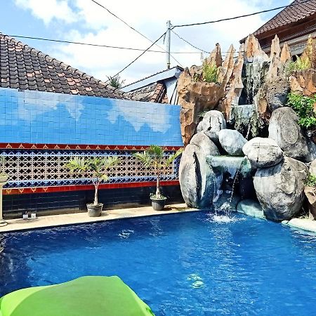 Lovina Palace 외부 사진