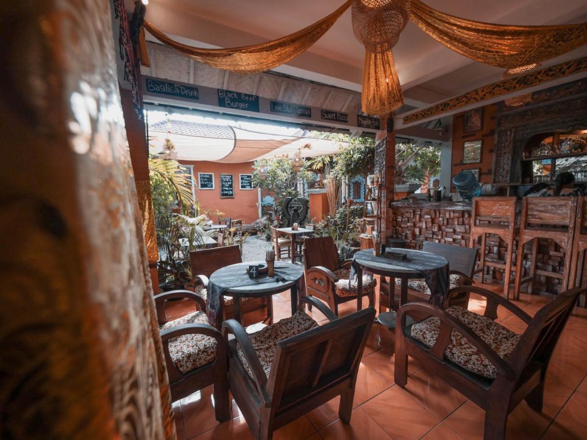 Lovina Palace 외부 사진